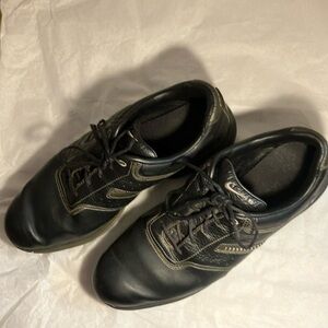 Men’s Nike Power Channel Air golf shoes. Size 11.